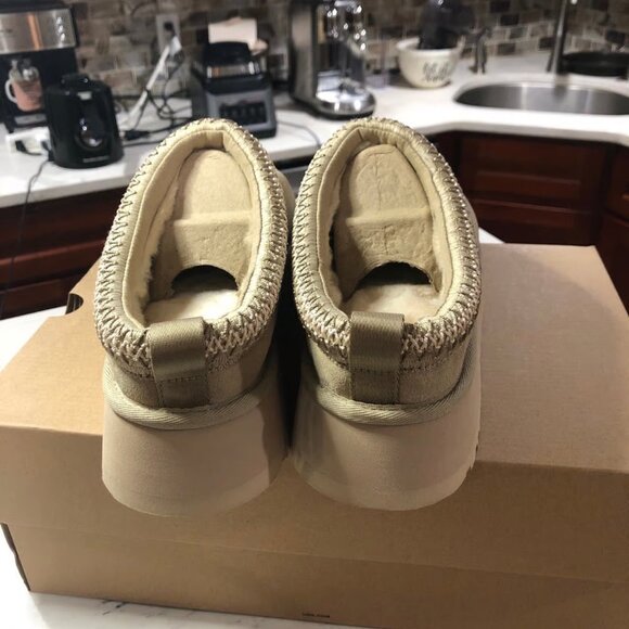 UGG Tazz Platform Slipper Sand - Picture 4 of 6